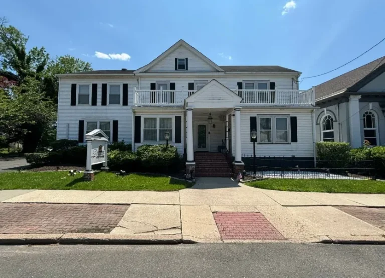 Properties for Sale - 8 Properties for Sale - 7